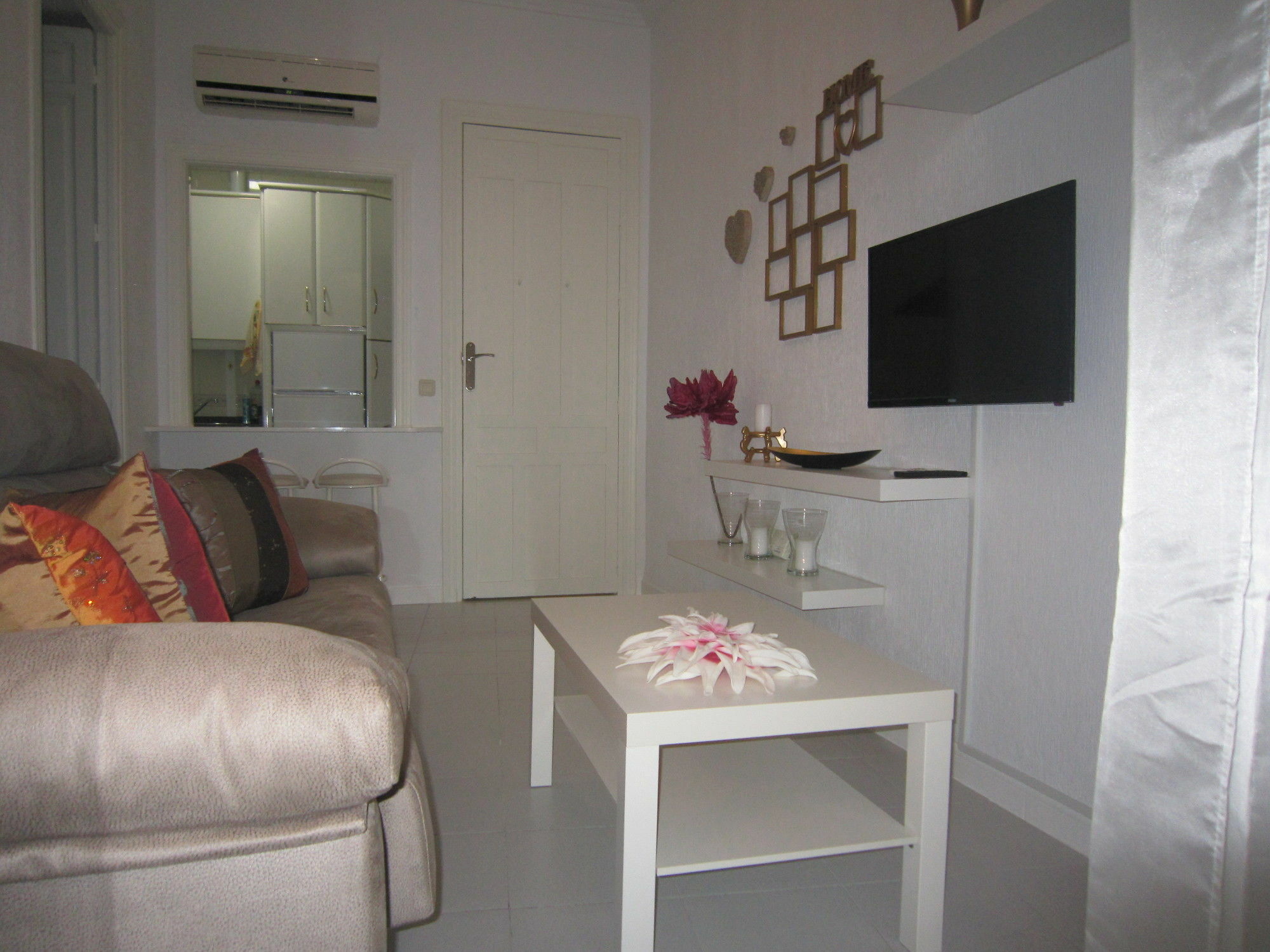 Bromham Apartment Севилья Экстерьер фото